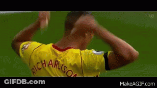 Soccer Player In Yellow Shirt Richardson GIF