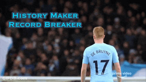 Soccer Player Number 17 In Front Of Crowd GIF