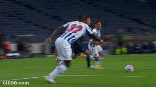Soccer Player Number 32 On Shirt GIF