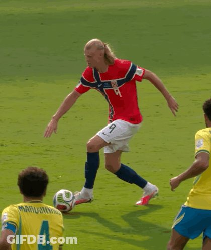 Soccer Player Red Jersey Number 11 GIF