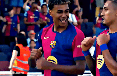 Soccer Player Wearing Amn Jersey GIF