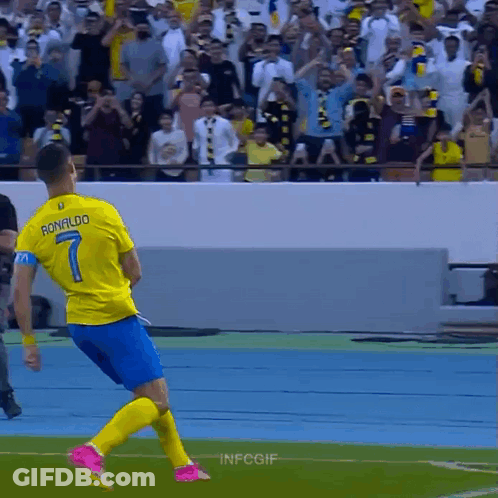 Soccer Player Yellow Jersey Number 7 GIF