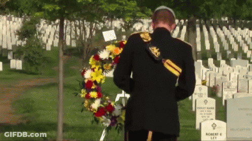 Soldier Laying Wreath At Robert E Let Grave GIF