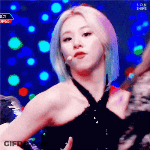 Son Chaeyoung Making Finger Heart GIF