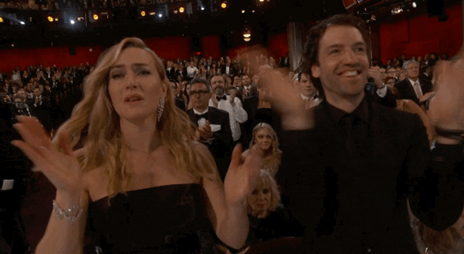 Standing Ovation Clapping Crowd Kate Winslet Oscars 2016 GIF