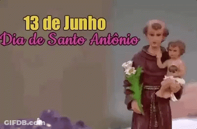 Statue Man Holding Baby 13 De Junho GIF