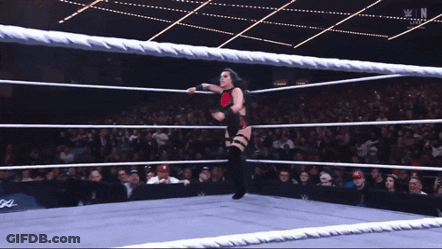 Stephanie Vaquer Giulia GIF