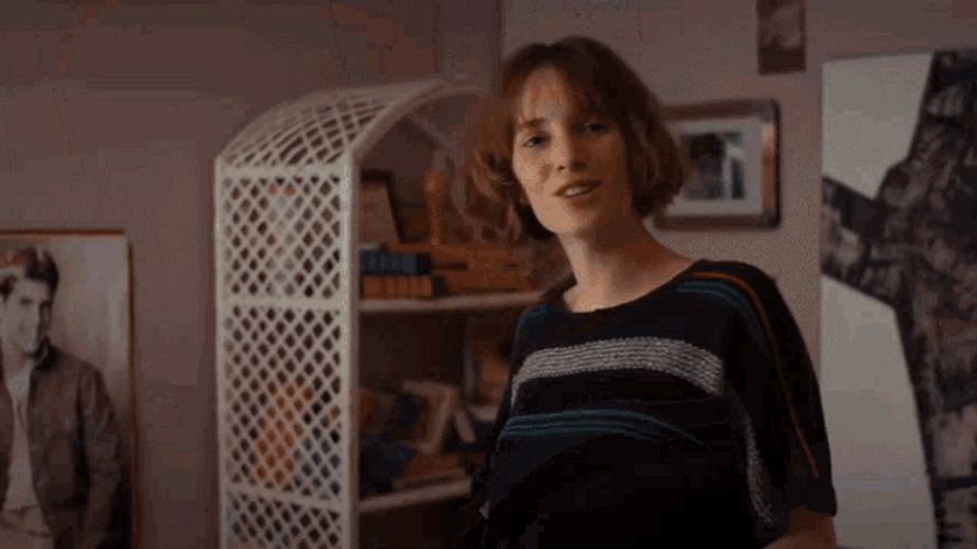 Stranger Things 4 Robin And Nancy GIF