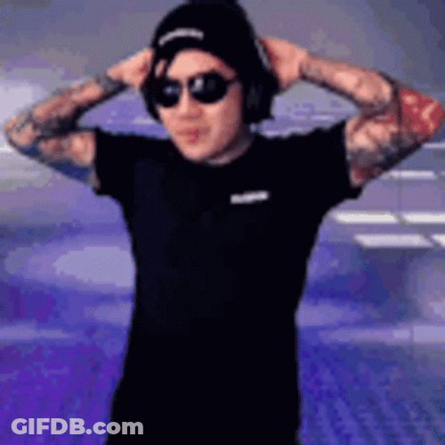 Streamer Zero Two Dance GIF