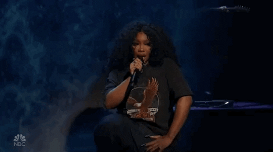 Sza Singing On Stage SNL GIF