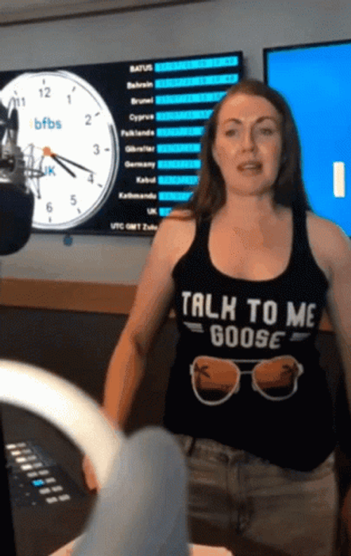 Talk To Me Goose Shirt Girl Thumbs Up GIF