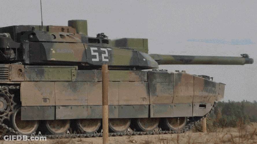 Tank Leclerc GIF