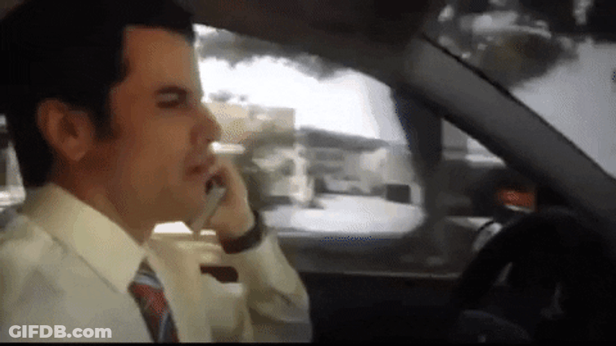 Taparse La Cara An Uber Driver Calling While Driving GIF