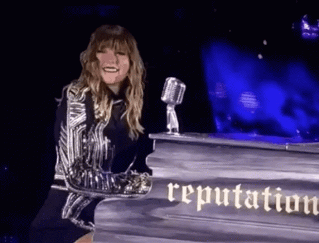 Taylor Swift Piano Performance In Reputation Tour GIF