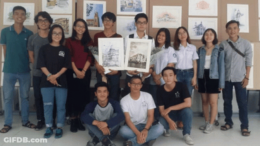 Team Building Duwang Class Photo GIF