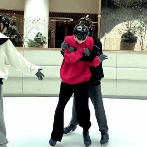 &Team Ice Skating GIF