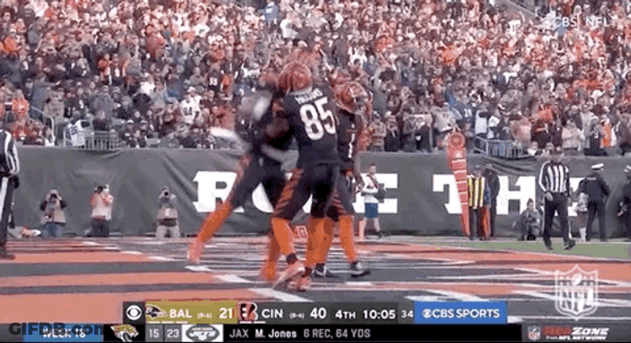 Tee Higgins Backward Run GIF