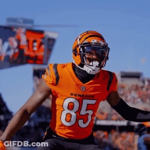 Tee Higgins Head Swing GIF