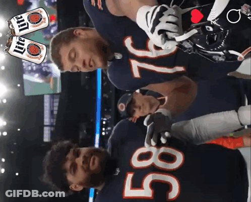 The Number 58 Is On The Back Of A Football Player GIF