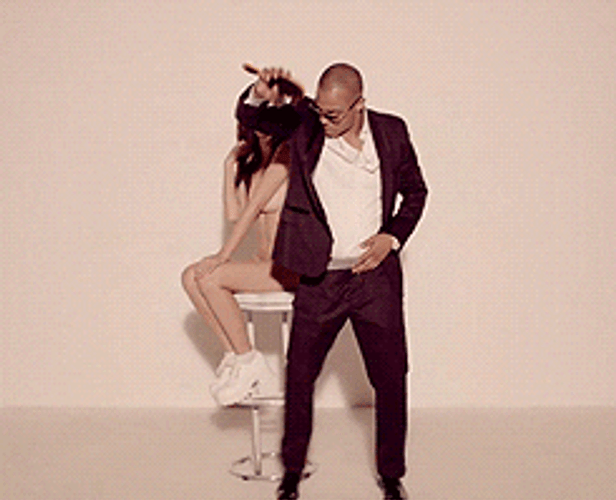 Ti Dancing In Front Of Sexy Lady GIF