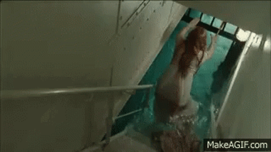 Titanic Sinking Rose With An Axe GIF