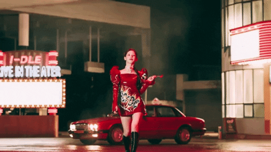 Tomboy Gidle Miyeon Badass Walk GIF