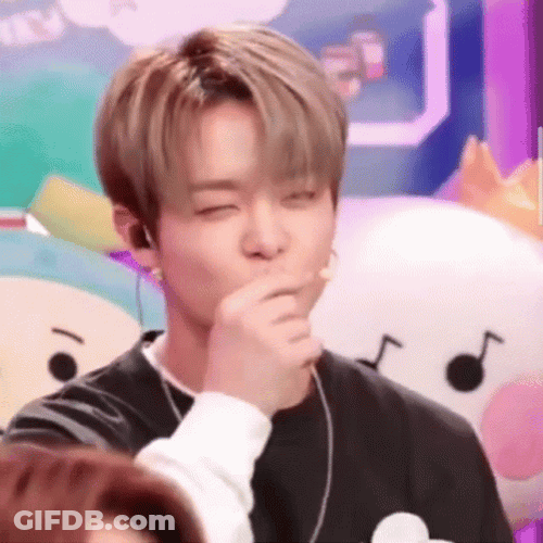 Treasure Jilhoon Heart Hand GIF