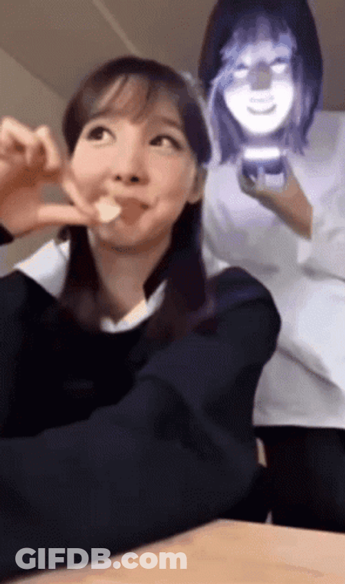 Twice Nayeon Chip Scared GIF