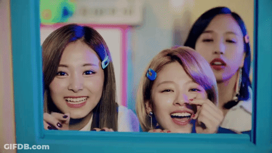 Twice Tzuyu And Jeongyeon Finger Heart GIF