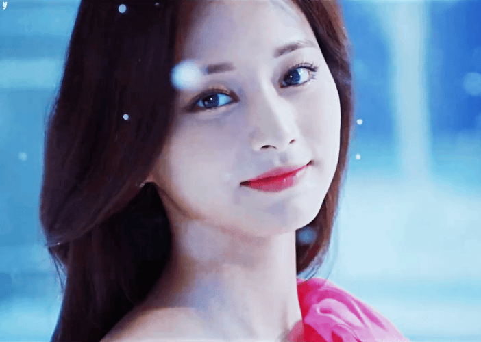 Twice Tzuyu In Snow GIF
