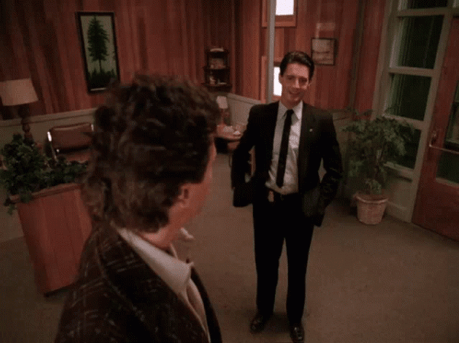 Twin Peaks Kyle MacLachlan Michael Ontkean GIF