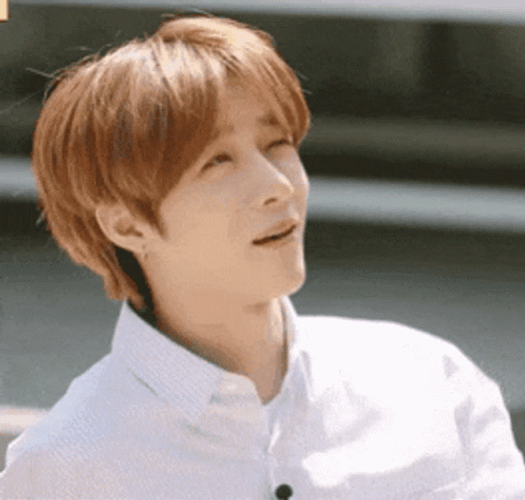 TXT Beomgyu Waving GIF