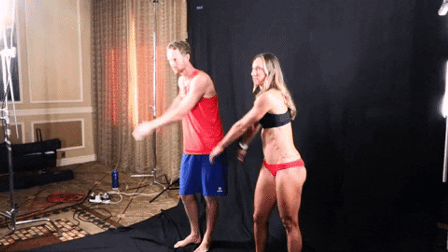 Usa Volleyball Leg Wobble Dance GIF
