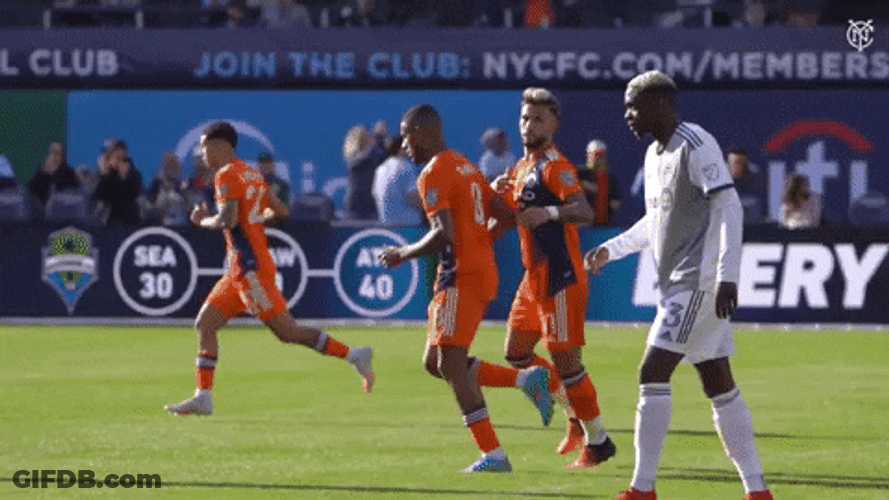 Valentín Castellanos Running GIF