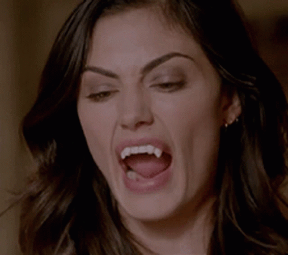 Vampire Phoebe Tonkin GIF