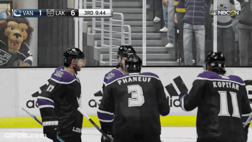 Vancouver Canucks Vs Los Angeles Kings Hockey Game GIF