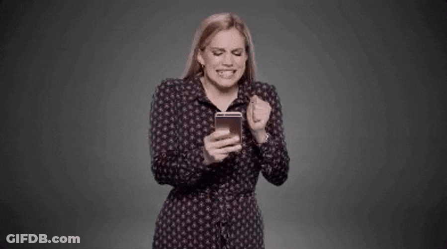 Veep Series Anna Chlumsky Nervously Waiting Text Message GIF