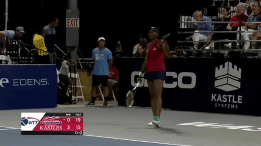 Venus Williams Pumping Up The Crowd GIF