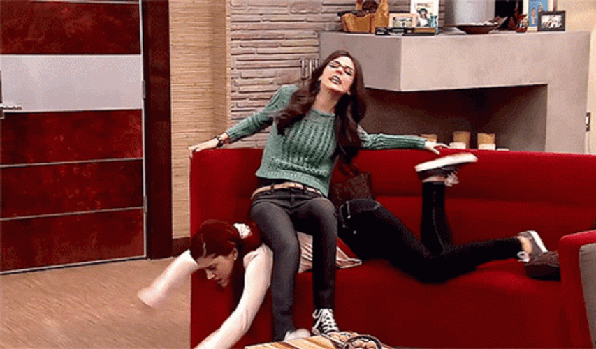 Victoria Justice Ariana Grande GIF