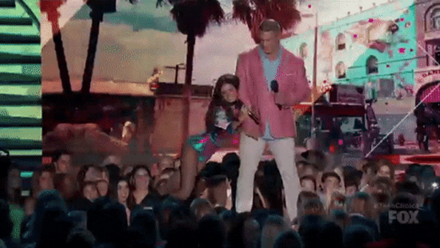 Victoria Justice Teen Choice Push GIF