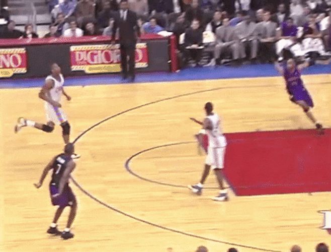 Vince Carter Notable Dunk With One Hand GIF