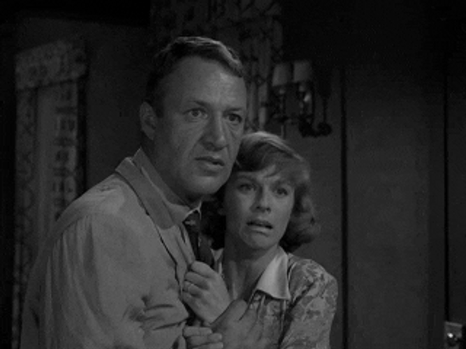 Vintage Scared Scream GIF