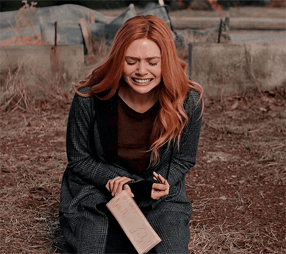 Wanda Maximoff Break Down Crying Melt Down GIF