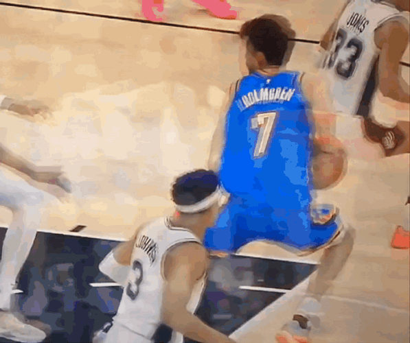 Wemby Chet Holmgren Block GIF