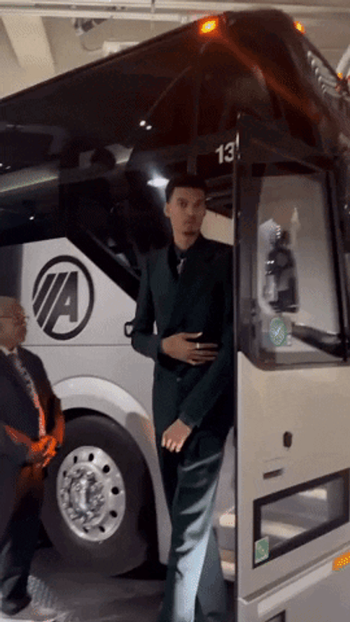 Wemby Going Out From Bus GIF