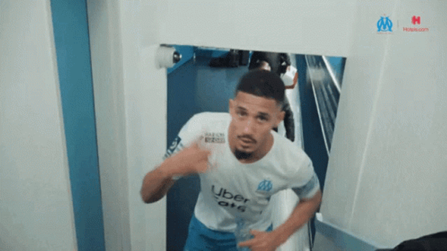 Willliam Saliba Run Upstairs GIF