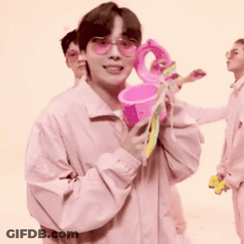 Winner Jin Woo GIF