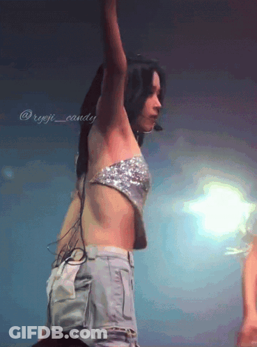 Woman In Crop Top And Shorts Ryuji_candy GIF