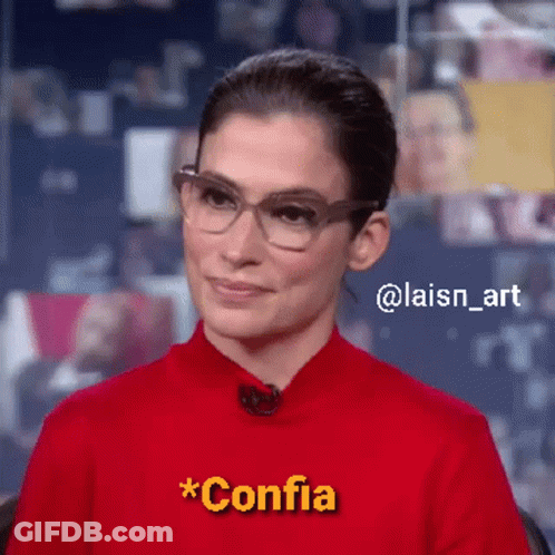 Woman In Glasses And Red Shirt Saying Confia GIF