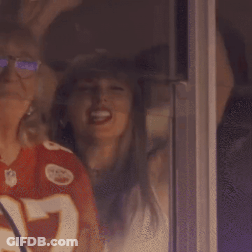 Woman In Red Jersey Number 7 GIF
